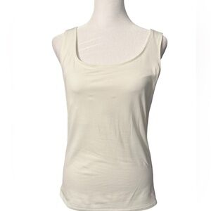 White House Black Market scoop neck cream sleeveless  stretchy cami Women’s Med